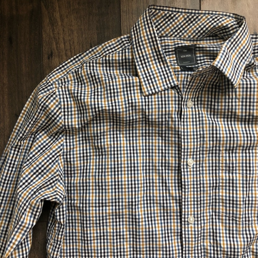 Men’s Gap Button Down - image 1